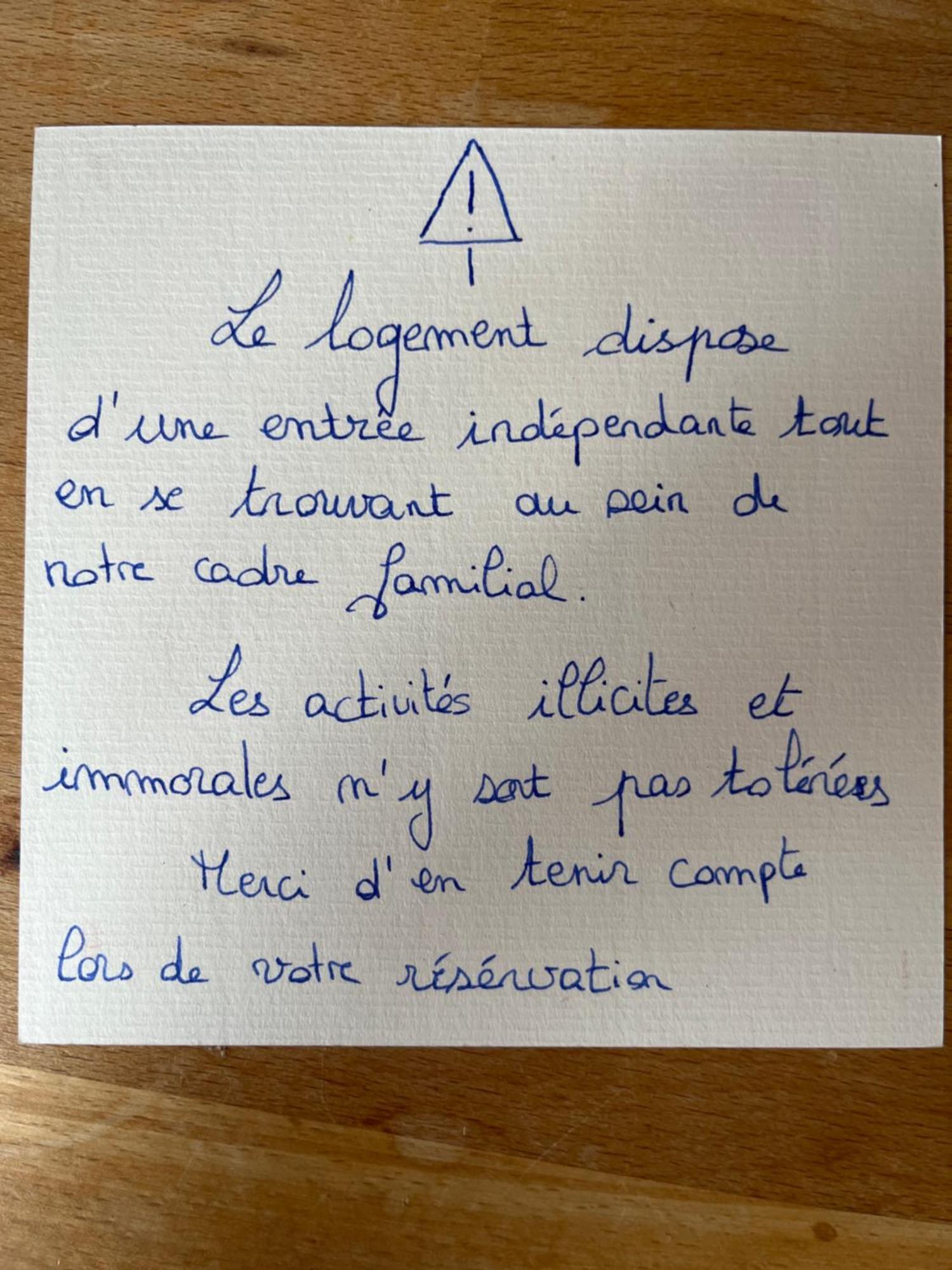 Au Pied Du Beffroi Leilighet Arras Eksteriør bilde